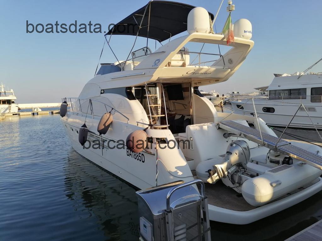 Azimut 52 Fly recensioni e scheda tecnica